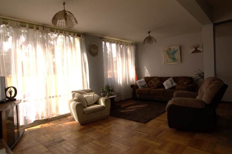 CASA Frente al terminal buses Ahumada