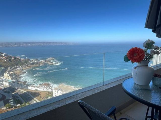 HERMOSO DEPTO EN VENTA, REÑACA, 1RA LINEA