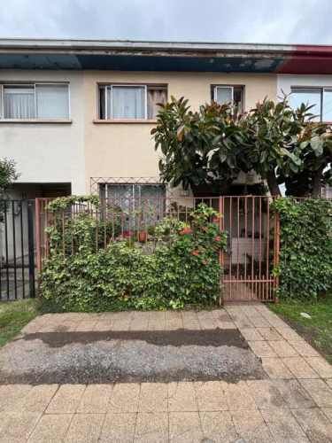 Casa ENTRE AVDA PUNTA ARENAS Y FRESIA