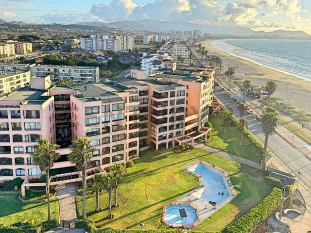 Venta departamento en primera línea en Avenida del Mar