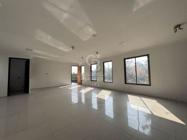 Local Comercial | Chicureo | Ubicación Estratégica
