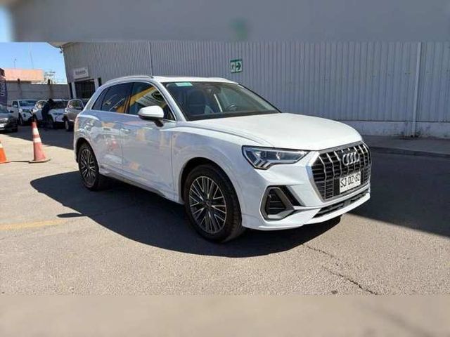 AUDI Q3 2023