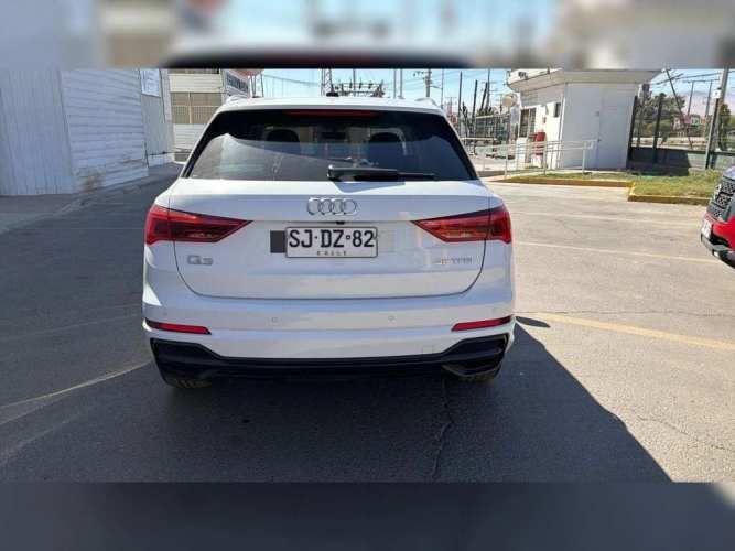 AUDI Q3 2023