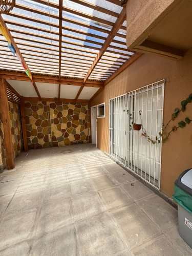 Se arrienda casa 3D 2B, Semi amoblada, La Rinconada, Coquimbo