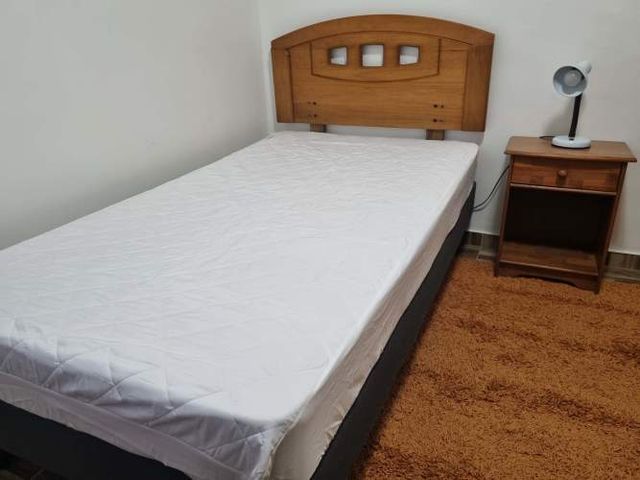 ARRIENDO DE PIEZA AMOBLADA.   Valor $ 205.000