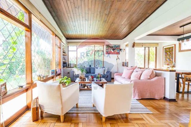 Amplia y luminosa casa con piscina en bocaccio