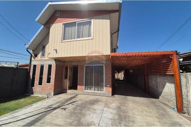 Tu hogar ideal en la granja: espaciosa y acogedora