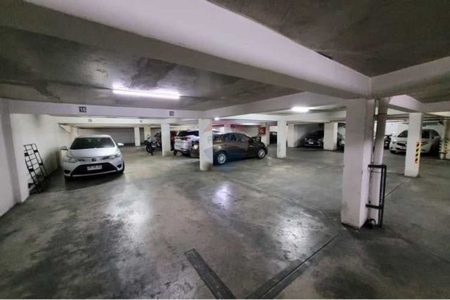 Arriendo de estacionamiento tandem