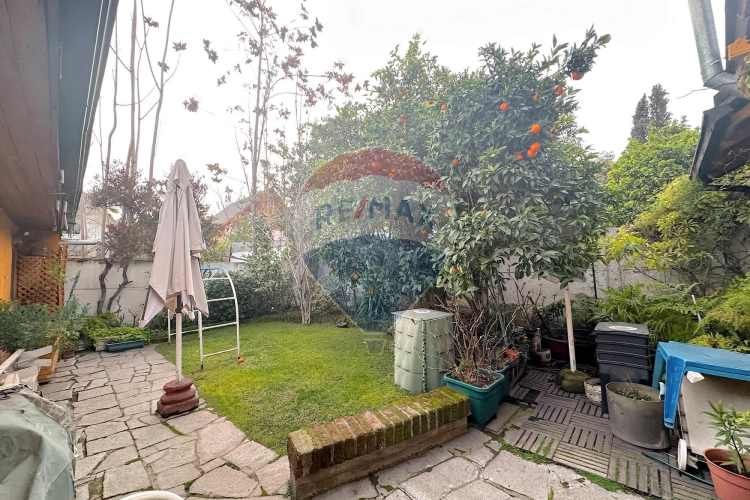 Amplia y acogedora casa para remodelar