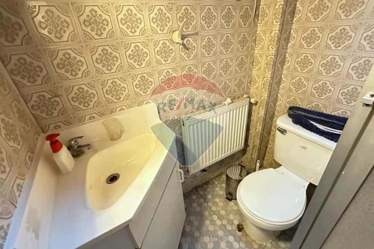 Amplia y acogedora casa para remodelar