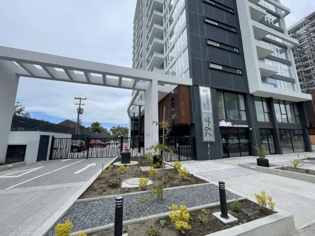 VENDE DEPARTAMENTO, PLAZA LOS CANELOS