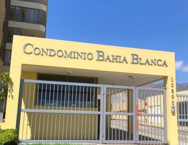 SE ARRIENDA DEPARTAMENTO EN CONDOMINIO BAHÍA BLANCA – EDIFICIO AQUA, ANTOFAGASTA