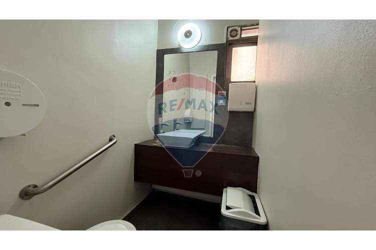 Oficina - teatro municipal - 5privados 3baños