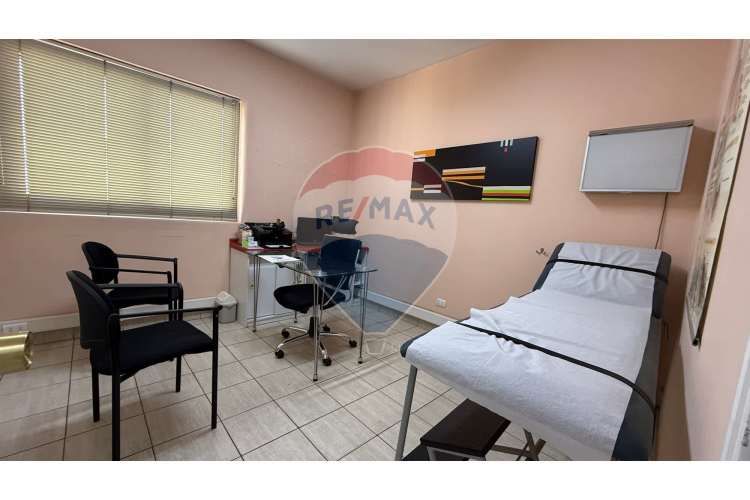 Oficina - teatro municipal - 5privados 3baños