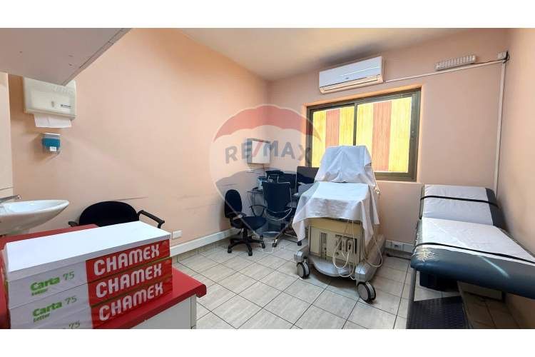 Oficina - teatro municipal - 5privados 3baños