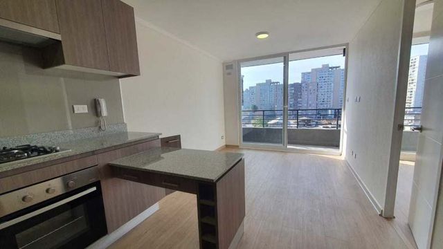 Arriendo 1 Dormitorio con Estacionamiento (128998)