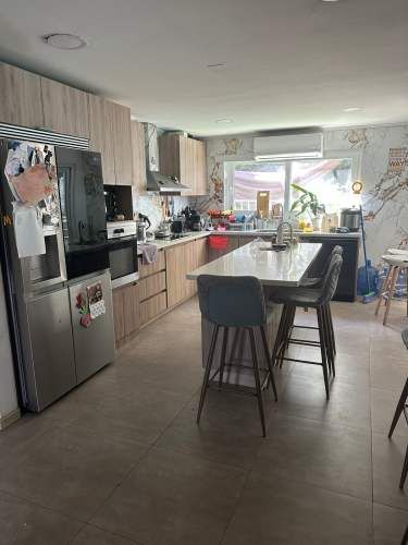 Amplia casa en venta, Condominio Vista al Valle, Machalí