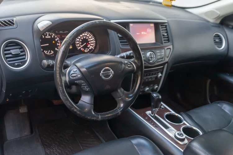 Nissan Pathfinder Exclusive