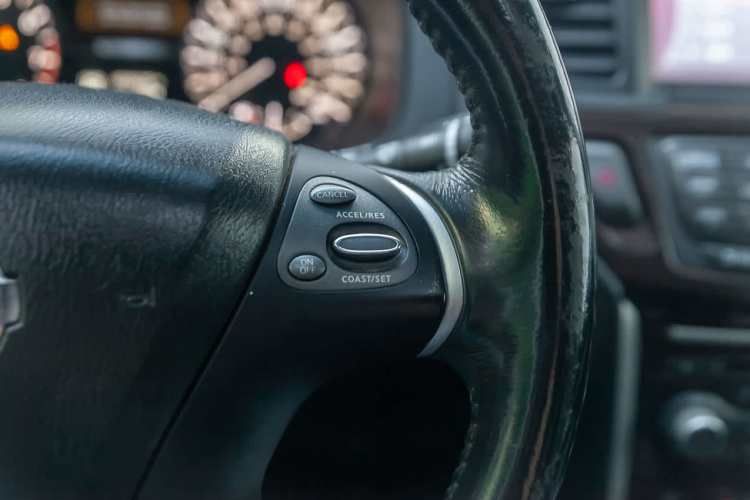 Nissan Pathfinder Exclusive