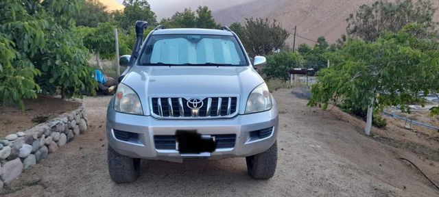 Vendo Toyota Land Cruiser Prado 2007