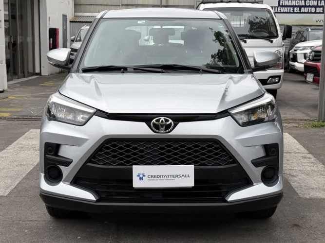 TOYOTA RAIZE 2025