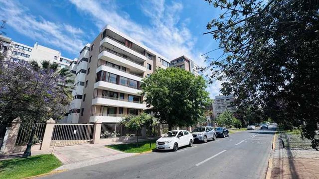 HERMOSO DEPARTAMENTO HOLANDA / ELIODORO YAÑEZ