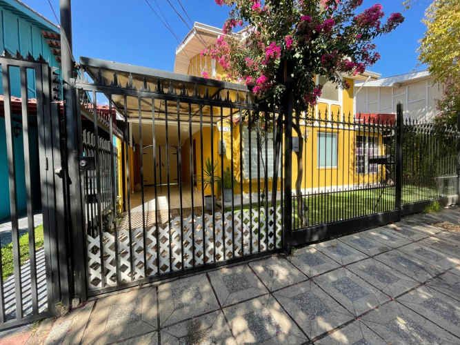 Hermosa casa vendida por su dueña en Villa El Alba