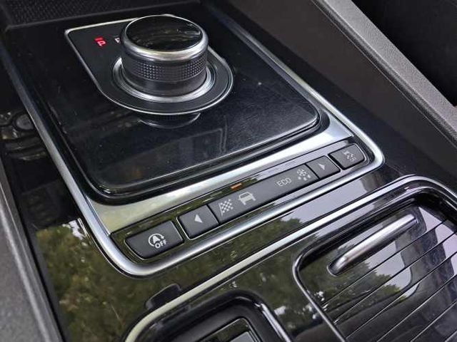 JAGUAR F-PACE 2.5T AWD 2.O AUT 2018 MANTENCIONES EN MARCA