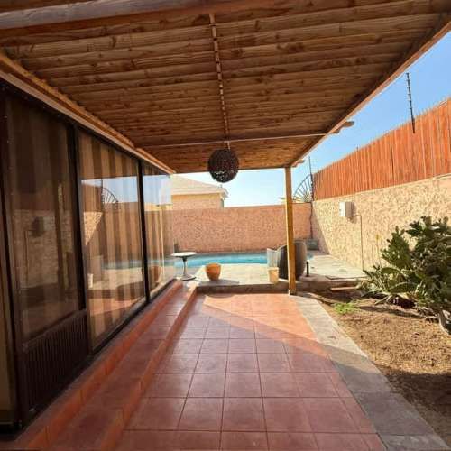 VENTA AMPLIA CASA  JARDINES  DEL SUR