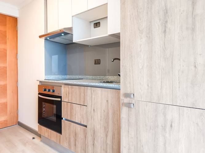 Lia Aguirre [2731-1]