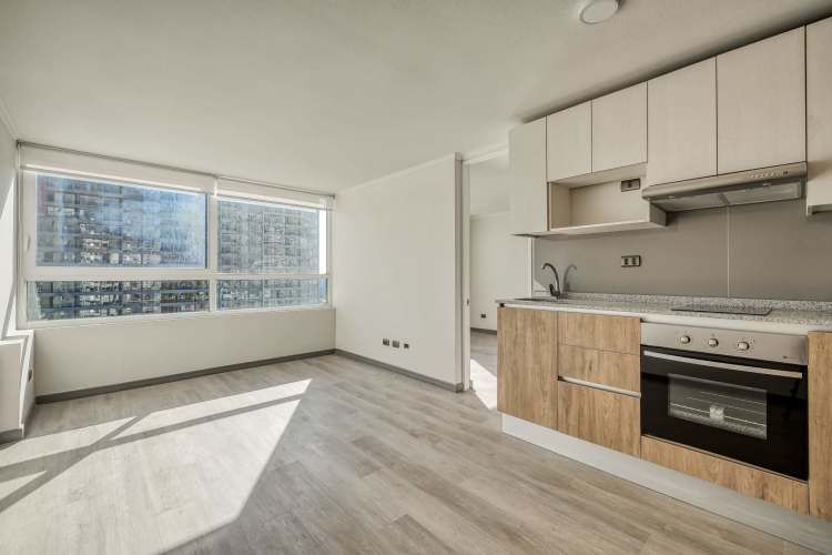 Lia Aguirre [2731-1]