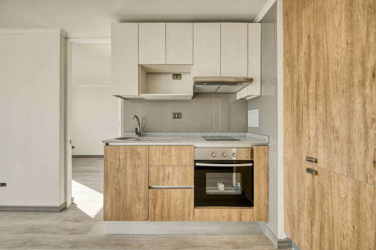 Lia Aguirre [2731-1]