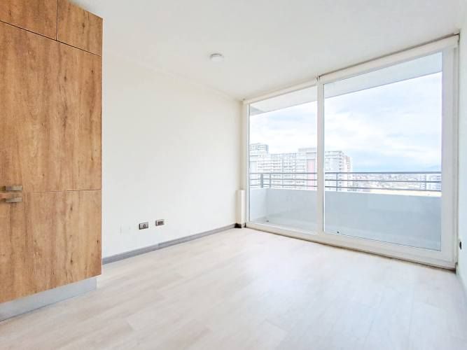 Lia Aguirre [2731-1]