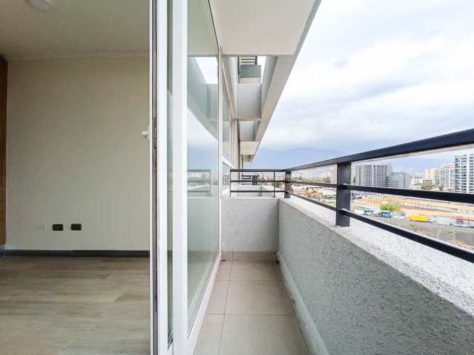 Lia Aguirre [2731-1]