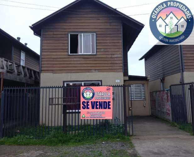 Casa en venta c/ estacionamiento en Sector Poniente