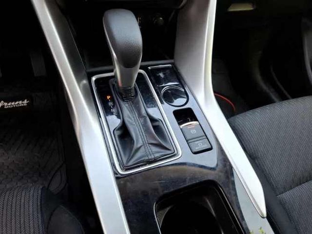 MITSUBISHI ECLIPSE CROSS 2025