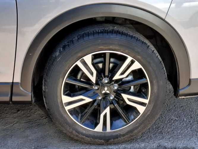 MITSUBISHI ECLIPSE CROSS 2025