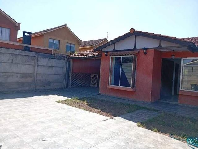 Se Vende Amplia Casa en Maipú (129150)