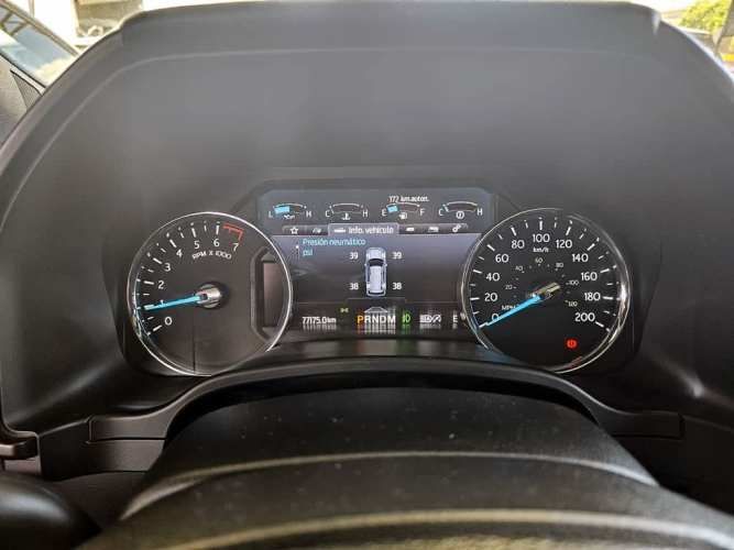 FORD EXPEDITION 2021