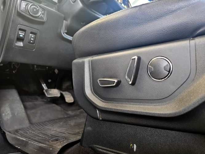 FORD EXPEDITION 2021