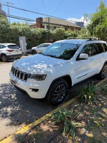 Vendo Grand Cherokee año 2020 impecable