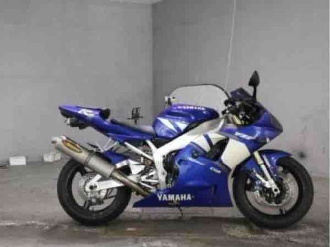 Yamaha R1