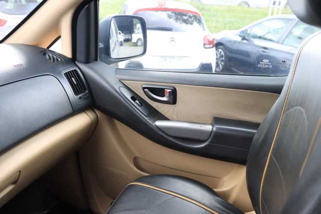 MINI BUS HYUNDAI NEW H1 2021 FULL DOBLE AC 11 + 1 AL DIA DECRETO 80