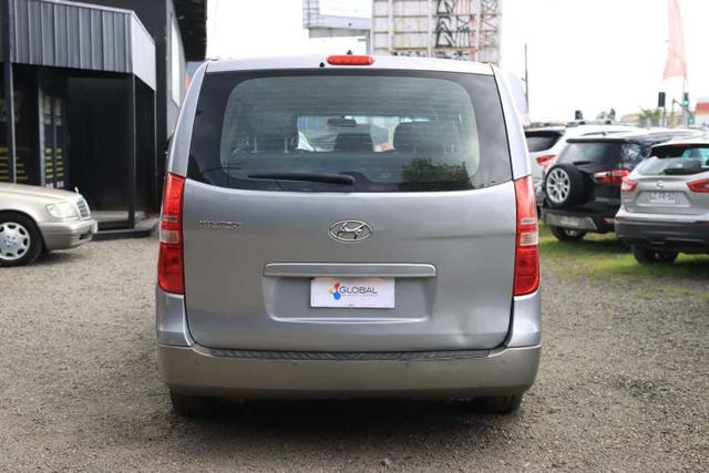 MINI BUS HYUNDAI NEW H1 2021 FULL DOBLE AC 11 + 1 AL DIA DECRETO 80