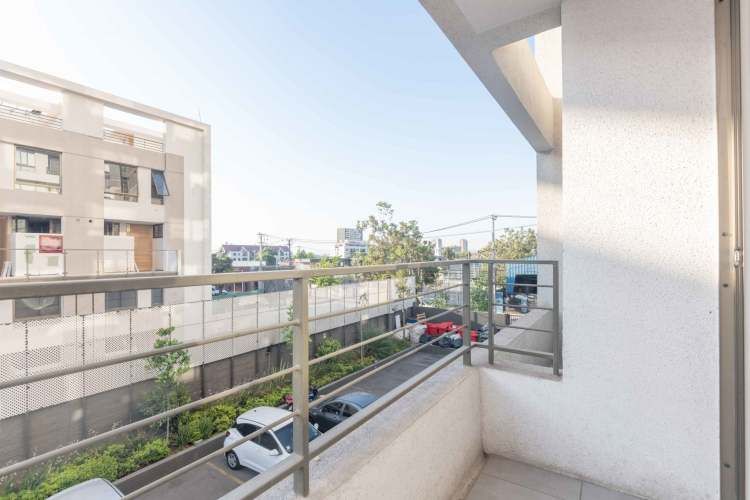 Cuarta Avenida 1350 [487-4]