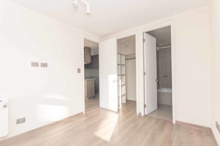 Cuarta Avenida 1350 [487-4]