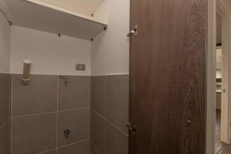 Cuarta Avenida 1350 [487-4]