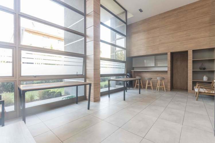 Cuarta Avenida 1350 [487-4]