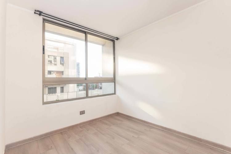 Cuarta Avenida 1350 [487-4]