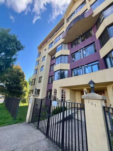 Departamento en Isla Teja